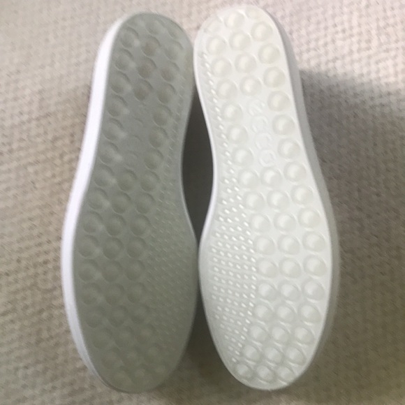 ⚜️NWOT Ecco slip-ons⚜️ - Picture 5 of 6